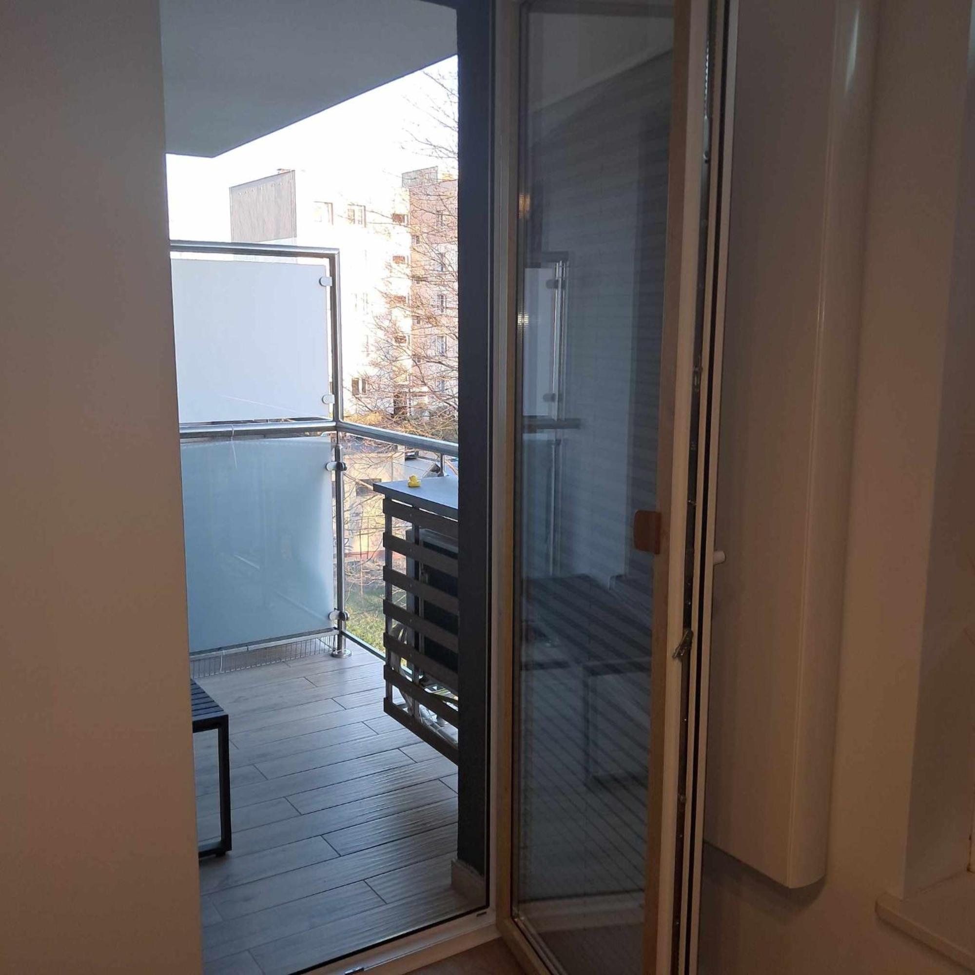 Apartament Julia 1-4 Os Starowapiennikowa 42A Z Balkonem Ze Sniadaniem Kontynentalnym Kielce Buitenkant foto